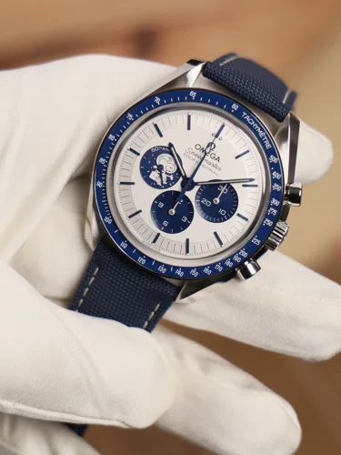 Omega Speedmaster “SILVER SNOOPY AWARD”
