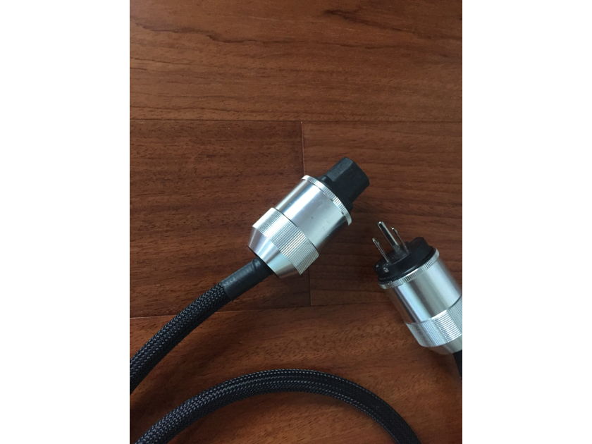 CRL Cable Research Lab MK IV Silver power cord. 1.5 meter