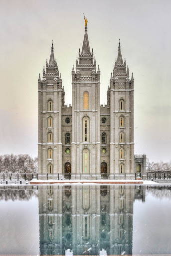 SPhoto fo the Salt Lake Temple in reflected in the reflection pool. 