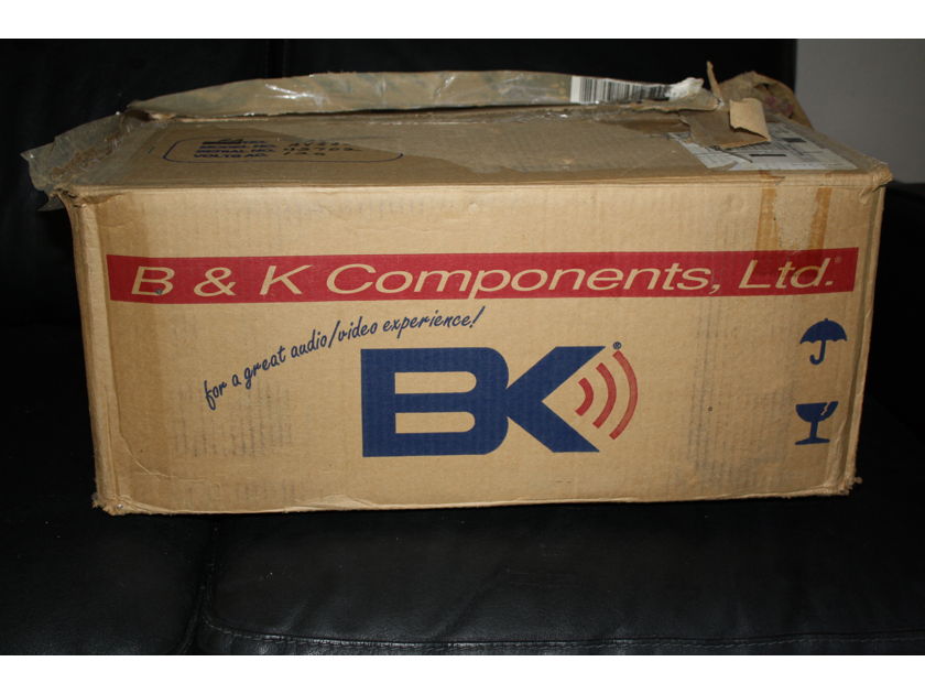 B&K AV-5000 5 channel amplifier -Free Shipping