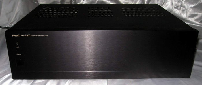 Heath Company AA-2500 power amplifier