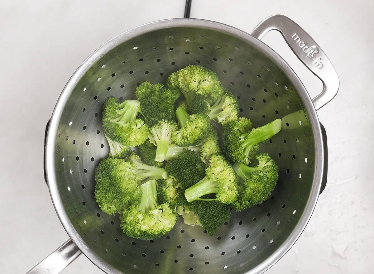 steamed broccolis for dogs