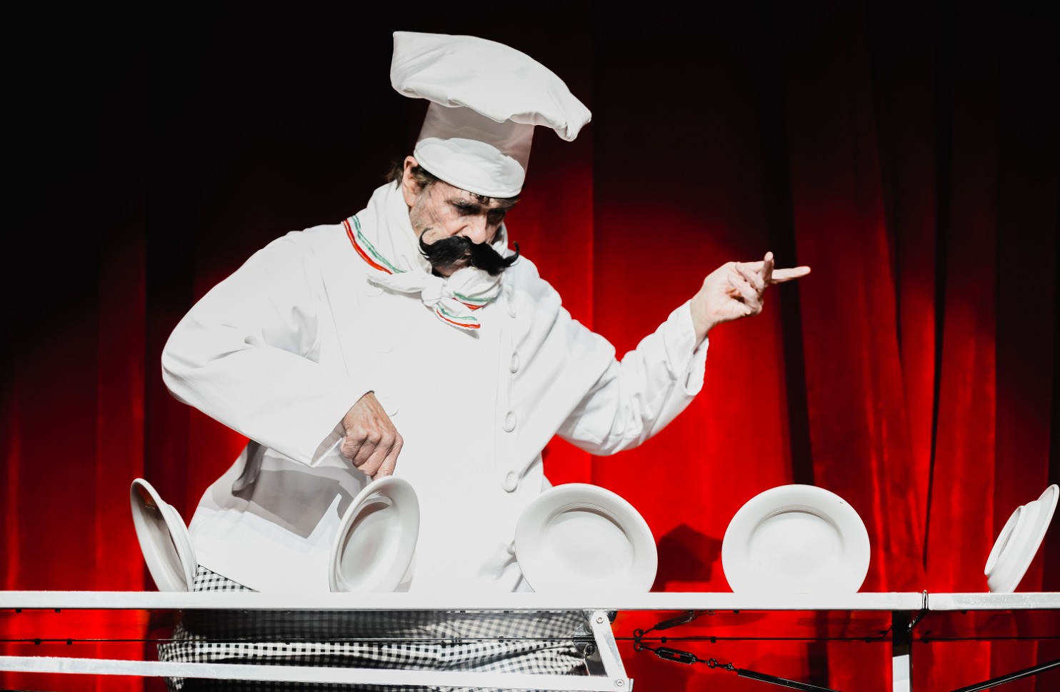 Extravaganza - The Vegas Spectacular Uploaded on 2022-02-17