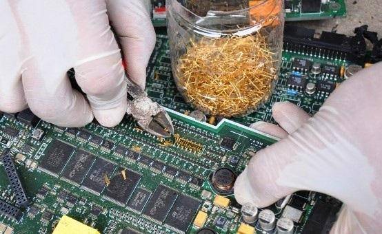 Recycled gold from e-waste