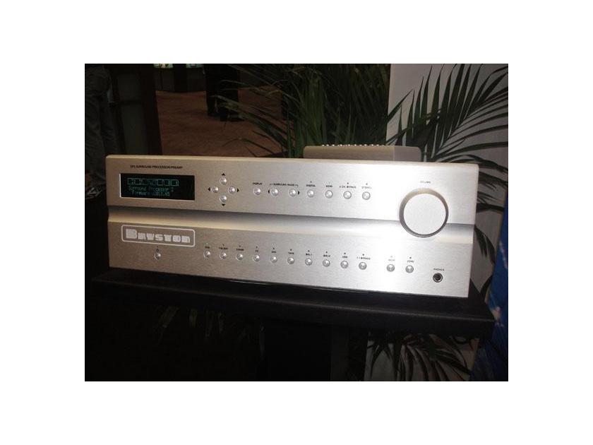 Bryston SP3 Surround Processor / Preamplifer with 17"  Silver Faceplate- Stunning!