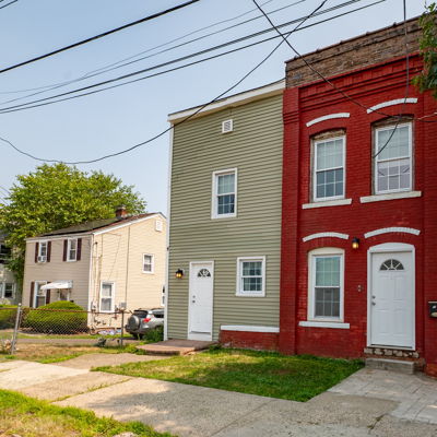 Two-Family Home for Rent – Perfect for Students! | 7 Minutes from University of New Haven – ideal for students or professionals seeking comfortable, spacious living with modern amenities!