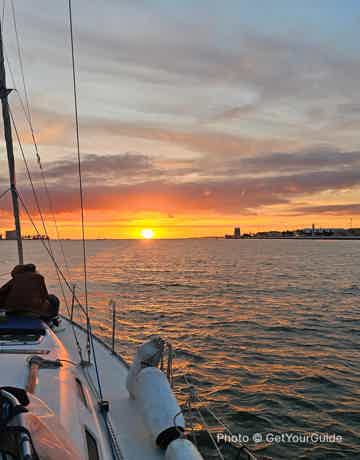 Sail to the Praça do Comércio 