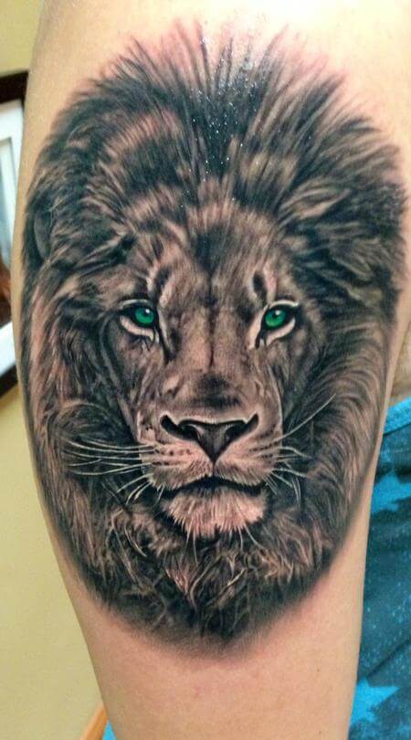 Tatouage Tete De Lion Pectoraux