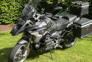 2017 BMW R 1200 GS motorcycle for rent near Portland, OR