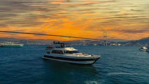 Istanbul Bosphorus Sunset Cruise on Yacht with Live Guide