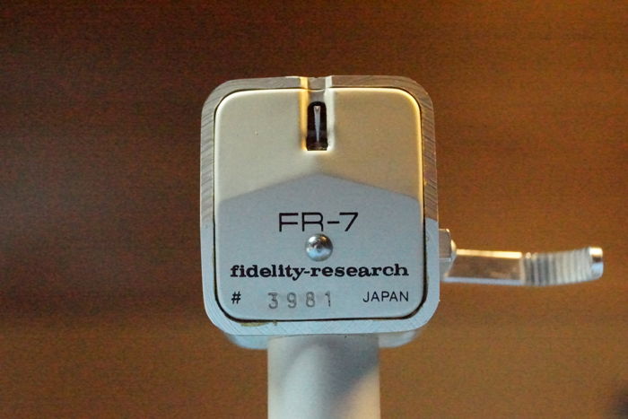 Fidelity Research FR-7                                 ...
