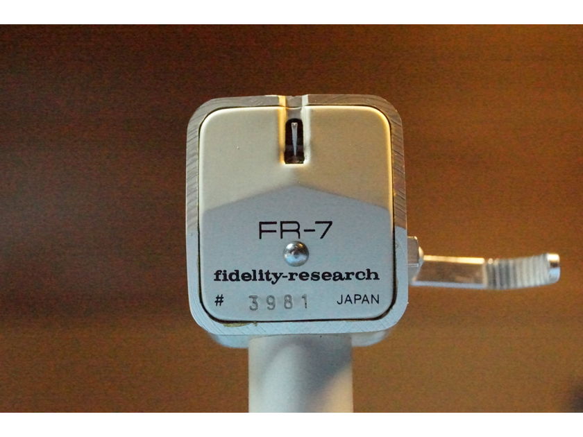 Fidelity Research FR-7                                       Moving Coil