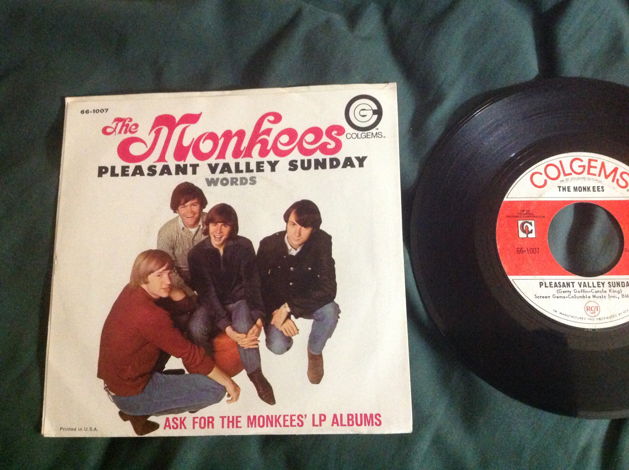 The Monkees - Pleasant Valley Sunday/Words Colgems Reco...