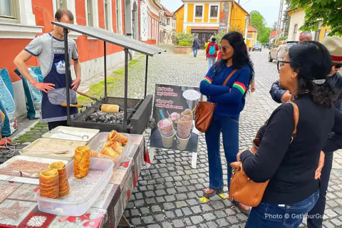 Half-Day Szentendre Train Trip with Food Tastings