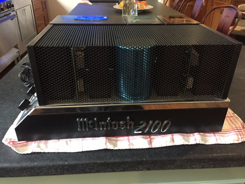 McIntosh 2100 Solid State