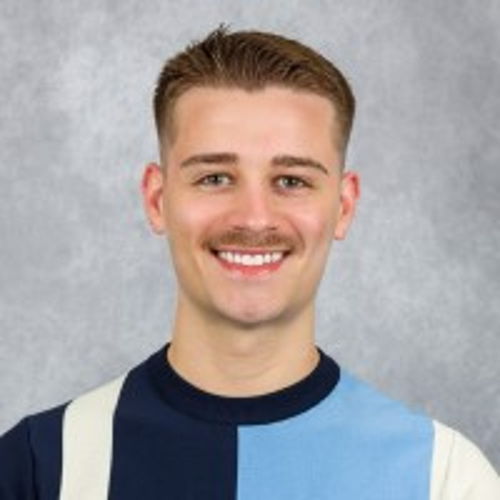 Hunter  Reynolds