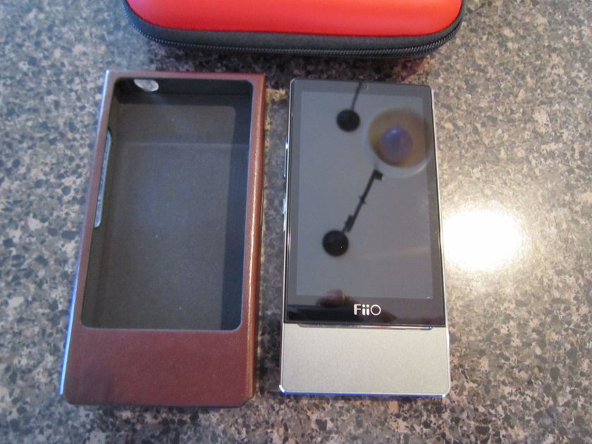 FiiO X7 DAP Portable Player - Lots of extras