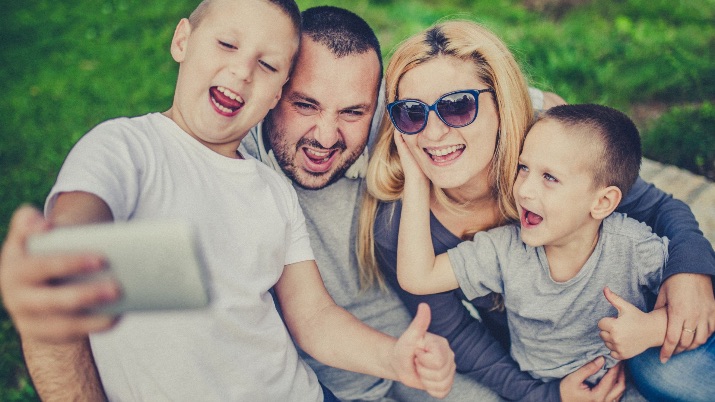 CAPTURING MAGICAL MEMORIES CAPTURING MAGICAL MEMORIES