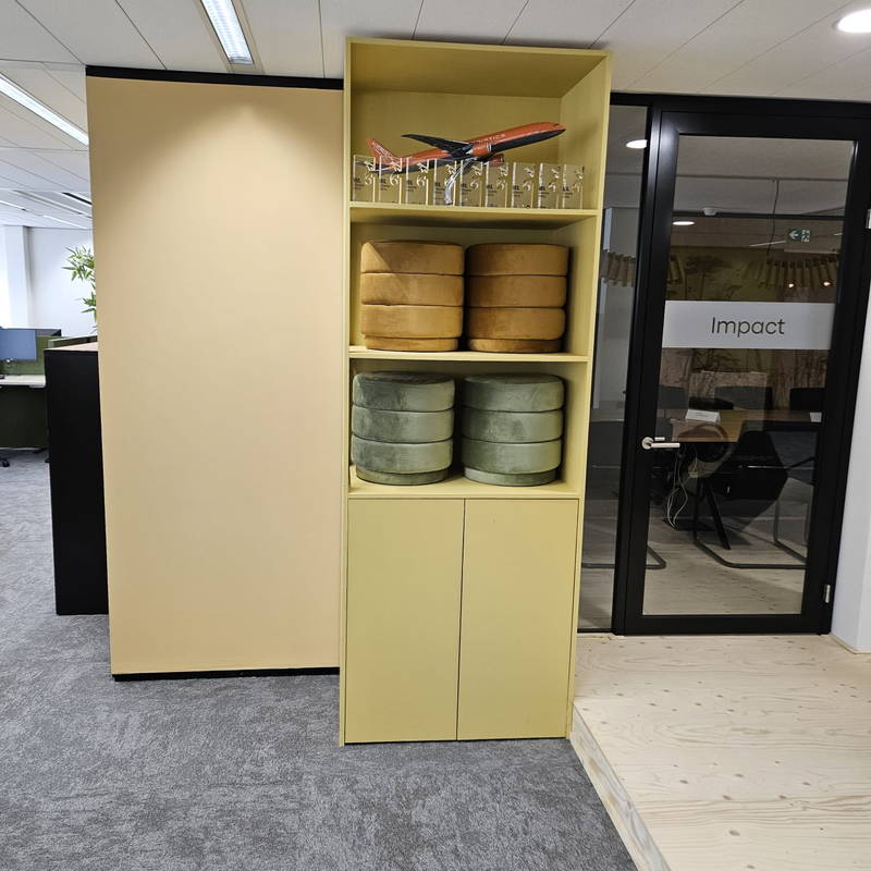 Wandkasten op maat, klantproject Houtenmeubelshop