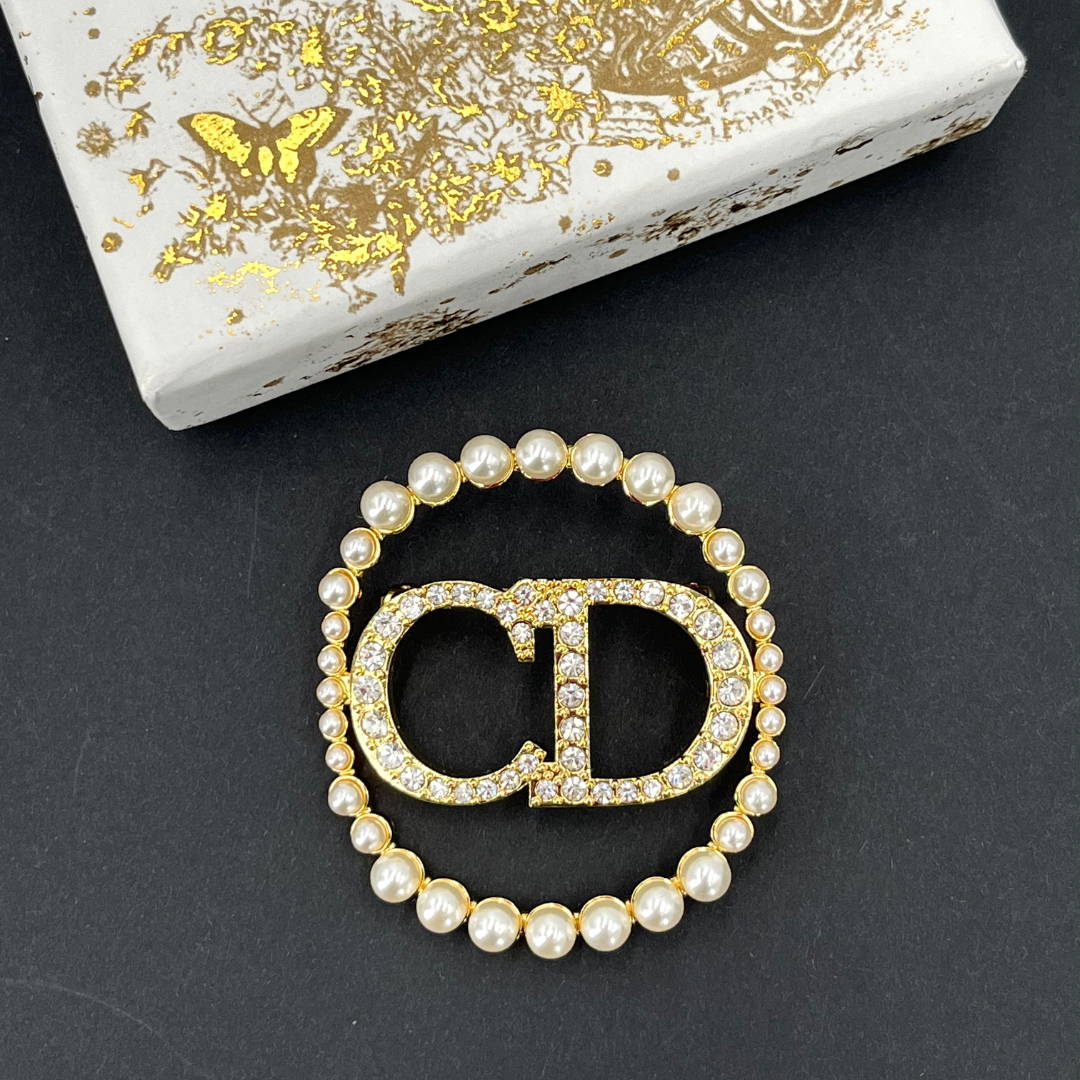 broche Dior by ms luxe 