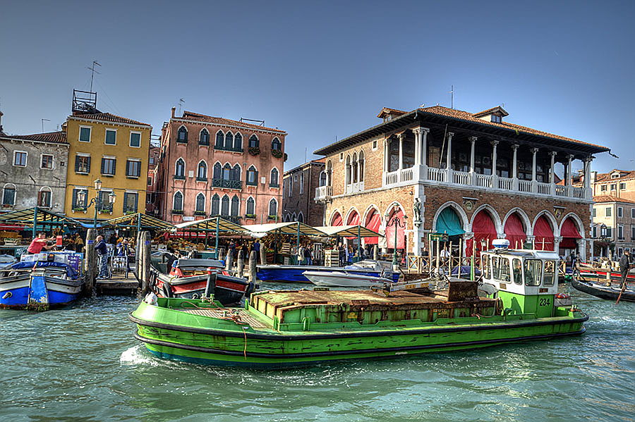 Venezia
- Comprare casa a Rialto Venezia