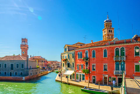Private Tour: 4-hour Murano, Burano with Hotel Pickup