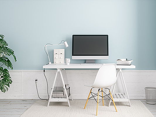  Costa Adeje
- Suivez la tendance de la déco minimaliste pour un bureau clean et élégant.