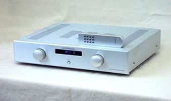 Consonance  A 100 linear Integrared  90 wpc integrated Amp