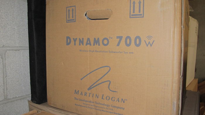 Martin Logan Dynamo 700w, great condition in the Factor...