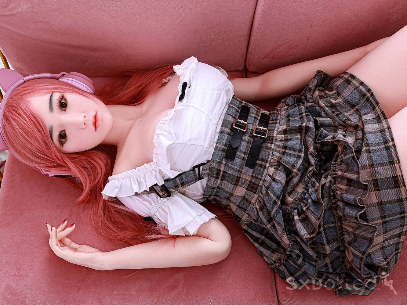 A Short Guide To Caring For Your Sex Doll’s Wigs | SxDolled