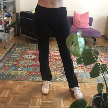 Yogapants, Trainerhose in Schwarz