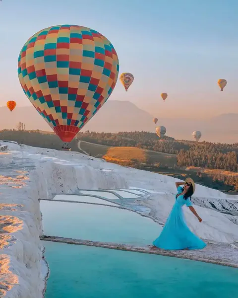 Pamukkale at Sunrise + Hot Air Balloons from Kemer