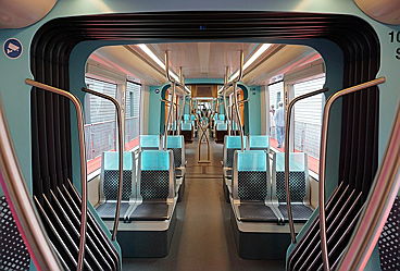  Luxembourg
- 800px-Luxembourg,_Open_day_at_Luxtram_-_Tram_(5).jpg