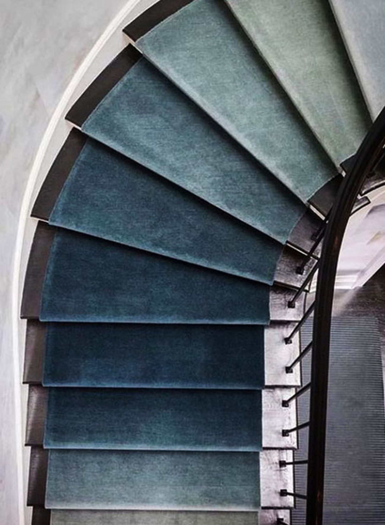 Ombre Painted stairs design