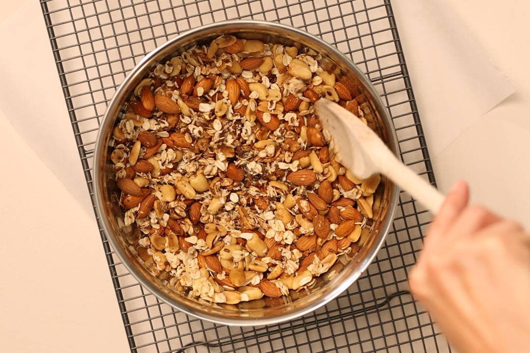 Jazz Apple Granola Recipe | Minimax