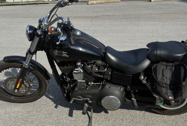 2016 HARLEY-DAVIDSON DYNA STREET BOB motorcycle for rent near Carlisle, PA