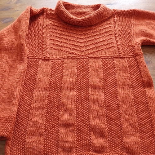 ASTRIDE, a guernsey in a textured pattern for ladies