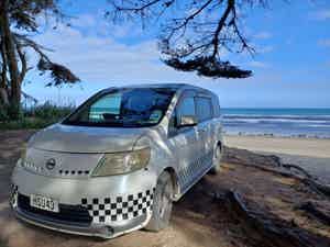 Nissan Serena Self Contained