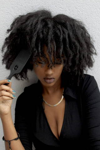 Yelenah Saro
