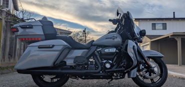 2024 HARLEY-DAVIDSON FLHTK ULTRA LIMITED "BILLARD GRAY" motorcycle for rent near Millbrae, CA