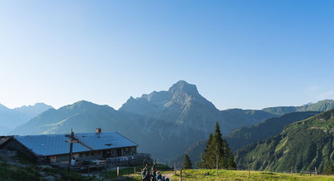 Hüttenwanderungen als geführte Tour im Allgäu, Alpen oder Dolomiten
