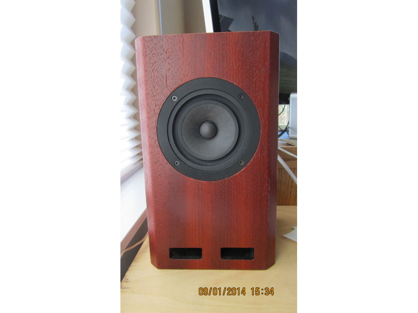 Planet 10/CSS Creative Sound Solutions Mini Monitors Pair Model: miniOnken mMar-Kel70   single driver design using Mark Audio EL70