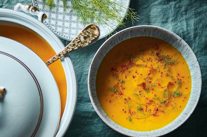 Velouté de courge et de fenouil au poivre rose