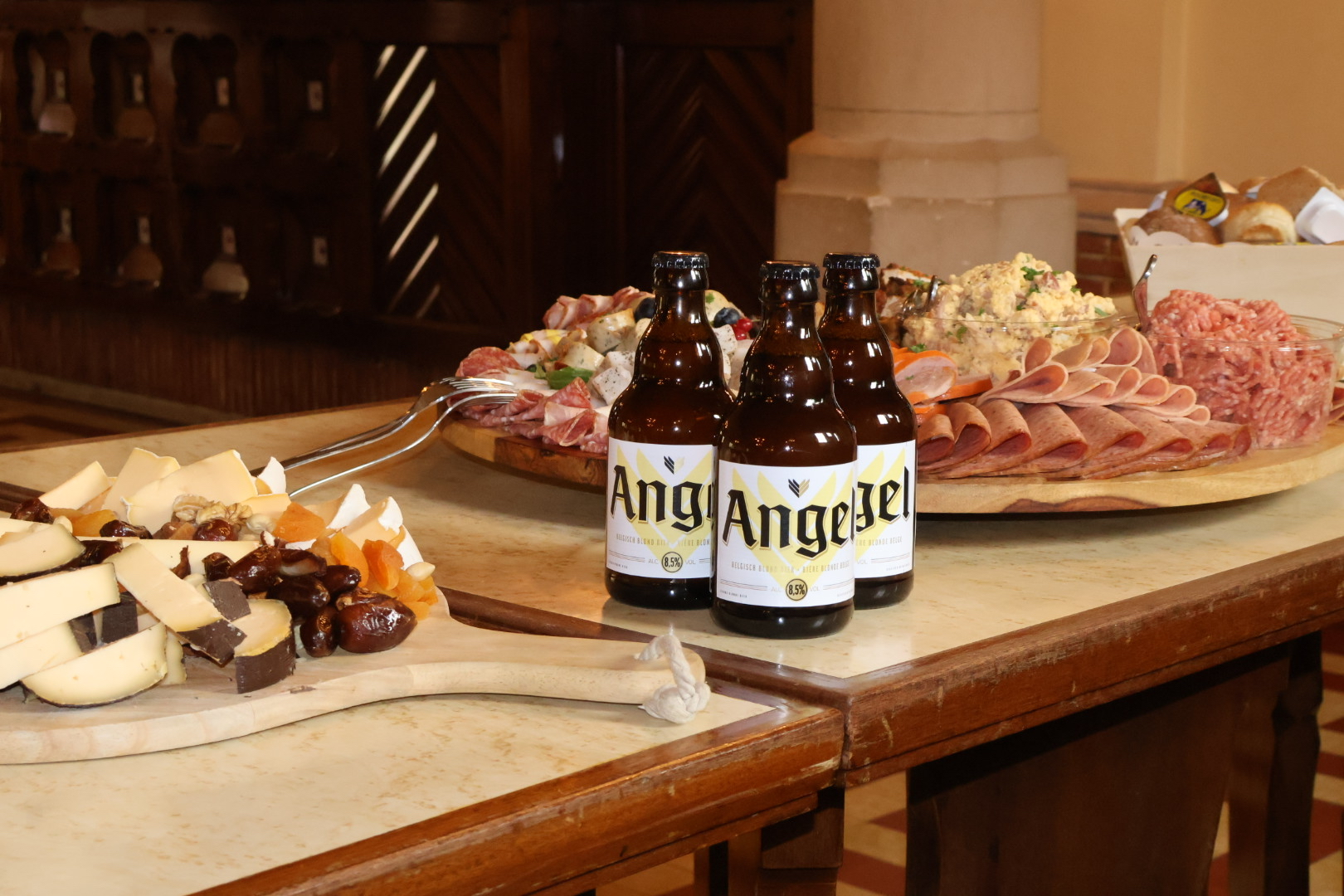 Delhaize lanceert Angel, een nieuw Belgisch karakterbier tegen een betaalbare prijs