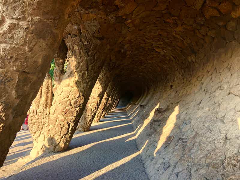 Park Güell: Tour with Professional Guide - photo 3