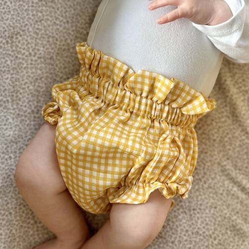Bloomer blanc broderie anglaise dentelle bébé blanc en coton certifié OEKO-TEX, confortable et stylé, parfait sur une couche ou avec des collants, fabriqué au Portugal