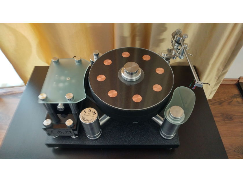 Small Audio Manufacture Reference HIGH END TURNTABLE