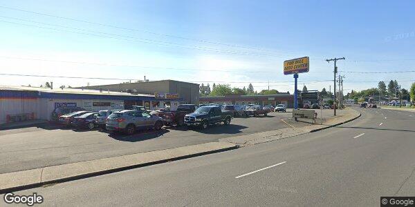 5 Mile Auto Center exterior