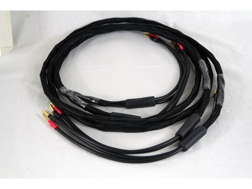 Synergistic Research Atmosphere Level 2 Speaker Cable 8ft, bananas - CLEARANCE SALE