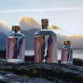 Bouteilles de Gin de différents formats de la distillerie Isle of Raasay sur l'île de Raasay dans les Hébrides intérieures d'Ecosse